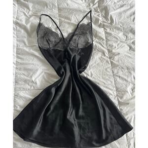Victoria’s Secret Sexy Y2K Fairycore Lace Detail Whimsygoth Slip Dress Size M